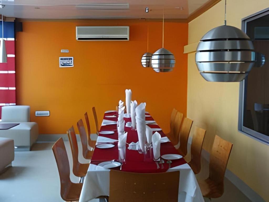 Khulna Hotel Castle Salam מראה חיצוני תמונה