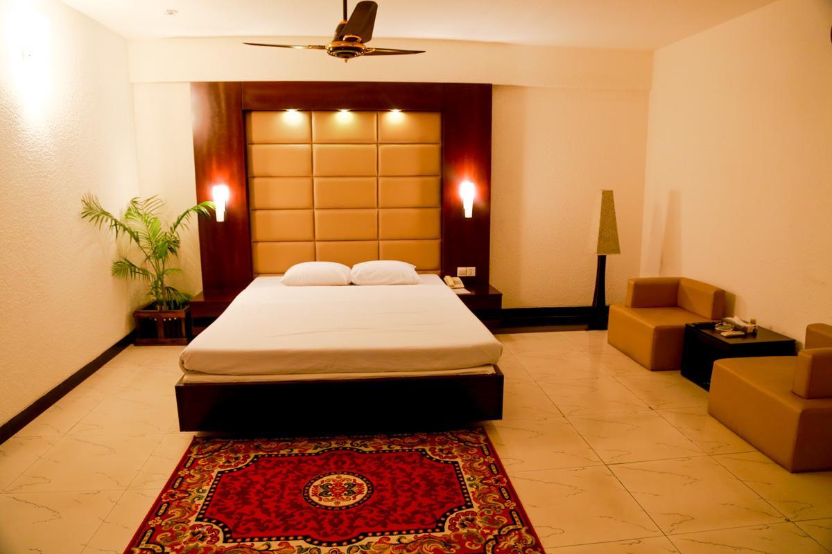 Khulna Hotel Castle Salam מראה חיצוני תמונה